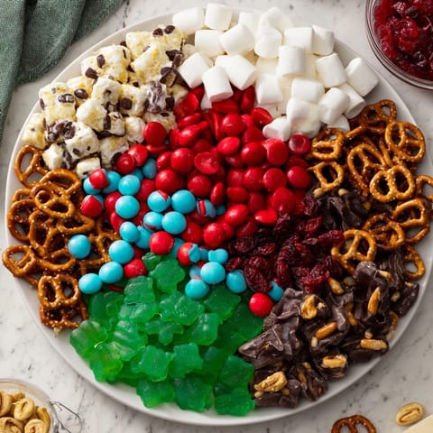 Elf Snack Trail Mix Board